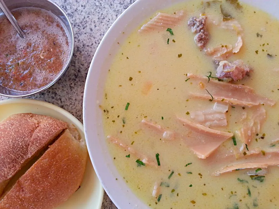 Bolivian soup pasta with corn bread!|Discover the world through kitchens!世界の食卓を旅しよう！さん