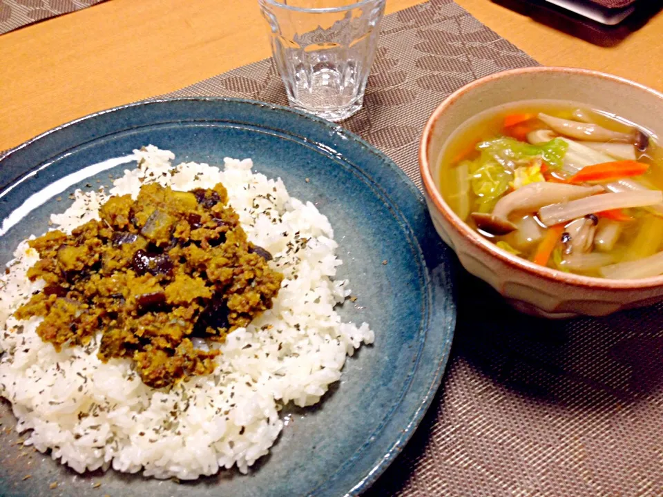 おからとナスのドライカレー、野菜スープ|ねむねこさん