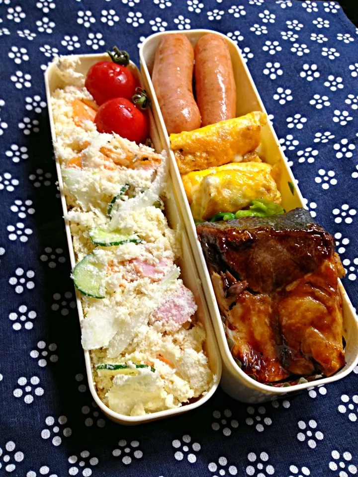 昼弁当、ぶり照り焼きとソーセージ(^ ^)|ハルさん