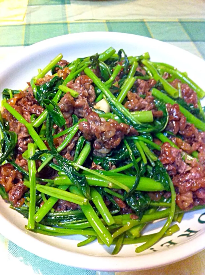 空心菜と牛肉のオイスターソス炒め|莊琇晶さん