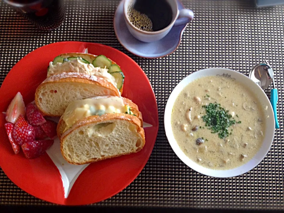 休日のサンドイッチランチ・豆乳クリームスープ付|あお子ちゃんさん