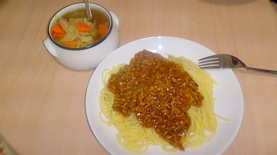 Snapdishの料理写真:ミートソーススパゲッティ|あすかさん