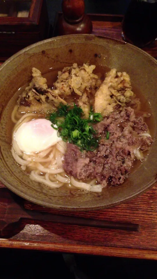 まいたけ天温玉肉うどん|ちかさん