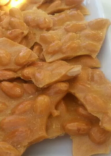 almond brittle|Chef On Qさん