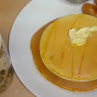 Snapdishの料理写真:朝ホットケーキ|あすかさん