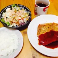 遅めのお昼ご飯。鳥モモ肉のカリカリ焼き|涌井さおりさん