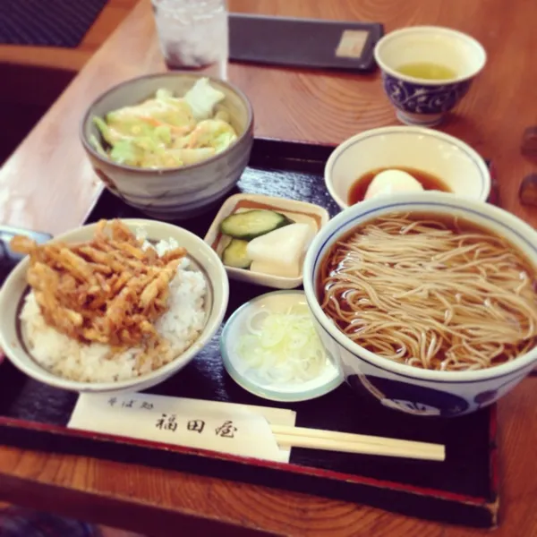 前に食べた福田屋での蕎麦定食。
和食はやっぱ、おちつくんだよねー|あややさん