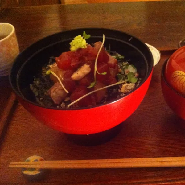 お昼に食べた唐津丼。写真取るの難しいなぁ|あややさん