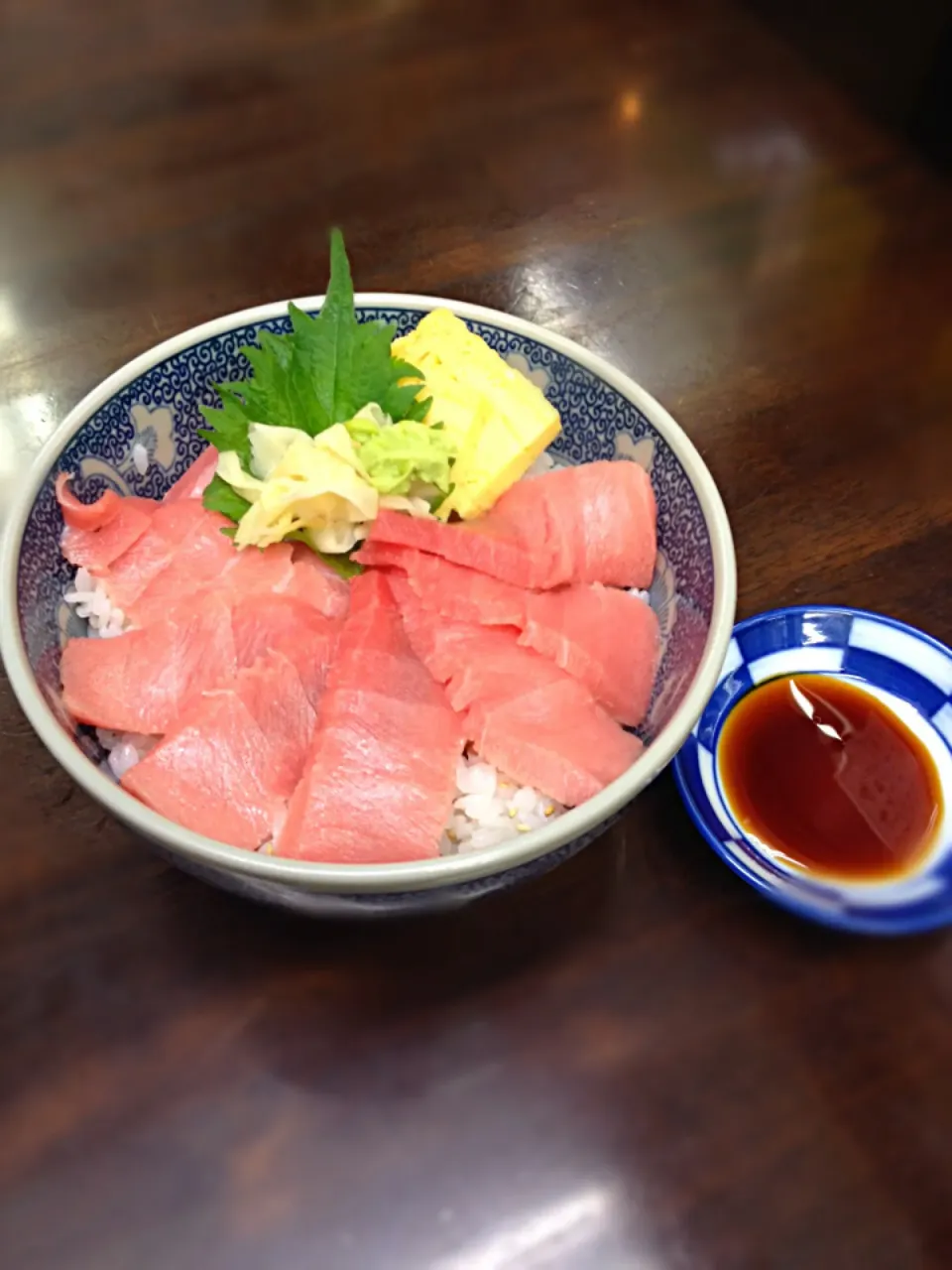 中トロ丼 築地場内の寿司屋さん|みちるさん