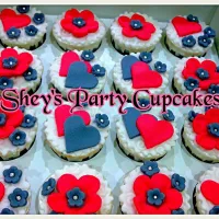 Snapdishの料理写真:Wedding CupCakes|Shey's Party CupCakesさん