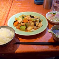 Snapdishの料理写真:八宝菜定食|ihsayabokさん