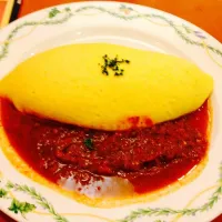 Snapdishの料理写真:先日食べたオムライス^o^オムライス屋さんでは今まで食べたお店の中で断トツ美味しかった〜♡卵ふわふわ♡|絵莉さん