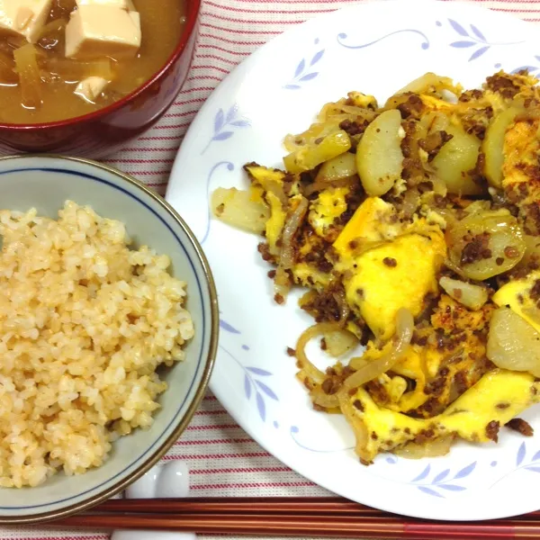 いもねぎ定食。
卵って万能。なんでも美味しくなるね。|だこちんさん