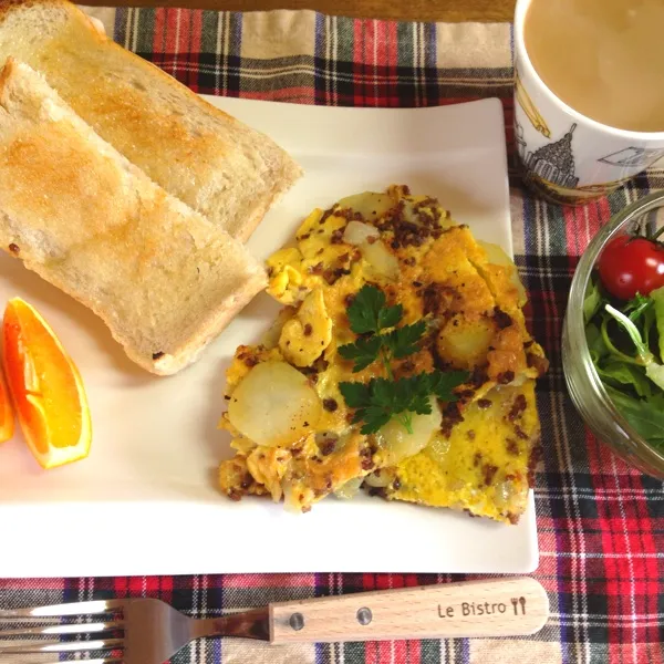 今日のブランチ。
またまた、京都の某大学前にあった“わびすけ”の名物‘いもねぎ’を再現！
今日は最高！うまっ。|だこちんさん