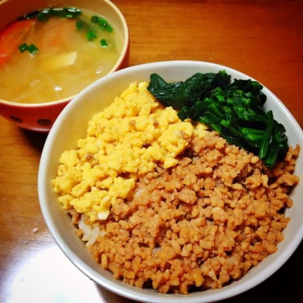 子供が好きな鶏そぼろ丼|Ychanさん