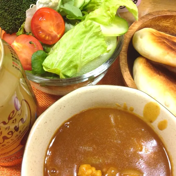 今日の晩ごはんは、ナンカレー！
美味しい！！！|だこちんさん