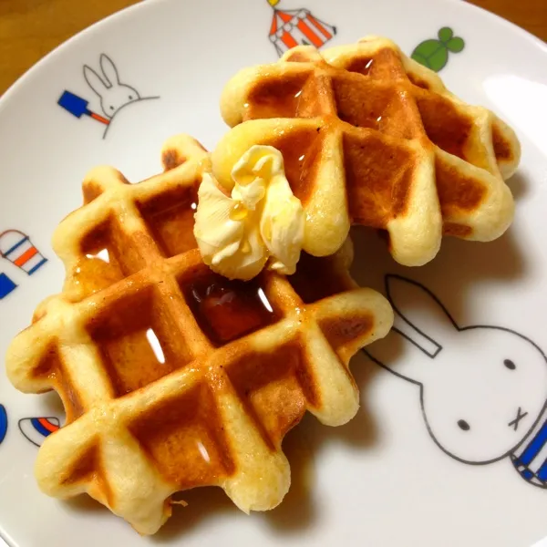 今朝の朝食は焼きたてワッフル〜꒰ ♡´∀`♡ ꒱|Ychanさん