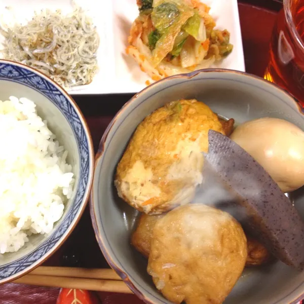 晩ご飯は煮込まれたおでん！
やっぱり柚子胡椒最高ですわ。
お昼の散歩のお写真と共に。|だこちんさん