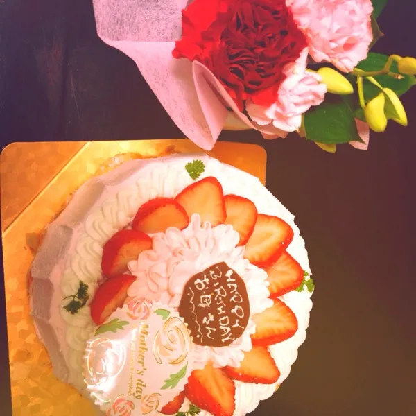 Happy mother's day and happy birthday to my mummy :) 
Big love|ささやんさん