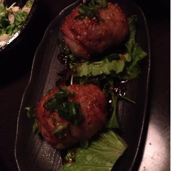 そのあと、初めて肉巻きおにぎり食べたあ(^ ^)
おいしかったあ！
結局宮崎の郷土料理をいっぱい食べたみたい（笑）|ひとみンさん