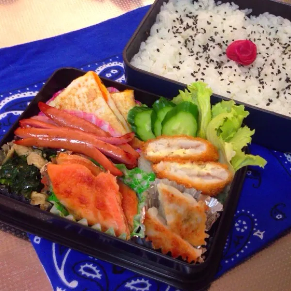 今日のお弁当 ♡ 横腹が痛すぎて起きるの遅れちゃって急いでつめこんだ _(:3 」∠)_ 今日は検診だ ♡ たのしみ ♡|bouさん