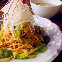 ⭐️ペコちゃんさんのネギとショウガだけの焼きそば ⭐️野菜たっぷりスープ