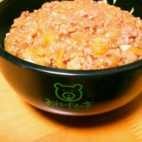 ボリュームたっぷり丼!!( ﾟ∀ﾟ)
作りすぎました(笑)|にょんちさん