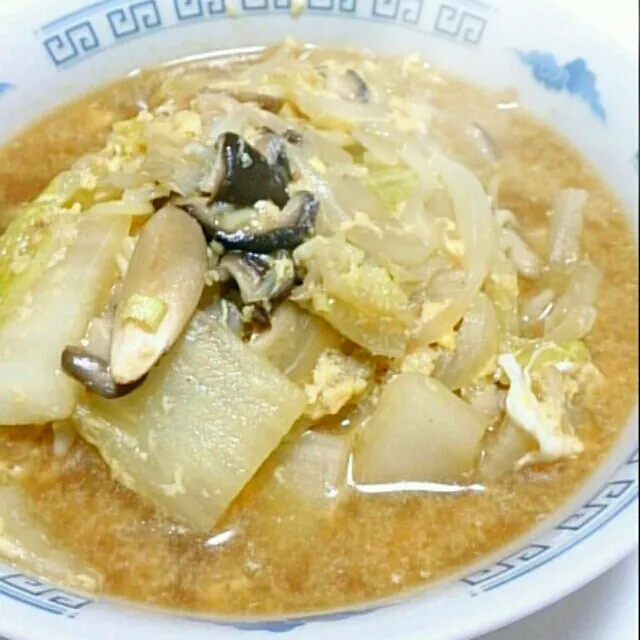 野菜たっぷりラーメン♡
大雪の中帰ってきて、冷えきった身体があったまったわ～( ´艸｀)
千葉もスゴイ事になってるよ|ﾟДﾟ)))|さっちんさん