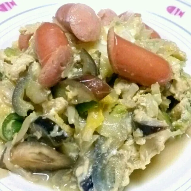 野菜炒め♡
体調悪くて、冷蔵庫の残りモノで、テキトーな野菜炒め(;^_^A|さっちんさん