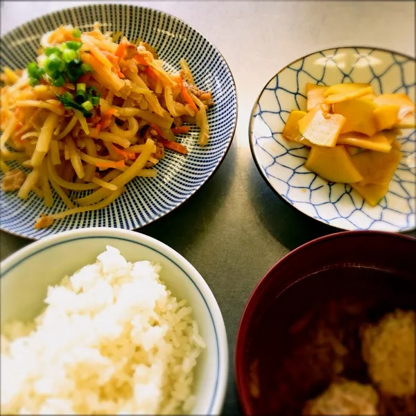 沖縄料理習ったよ！
パパイヤ漬けと出来たてのちんすこうが簡単だし美味しかった〜(o'ー'o)|engouさん