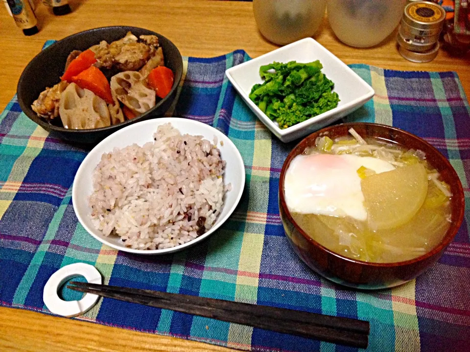 晩ごはん★レンコンと手羽元のさっぱり煮、菜の花のからし和え、落とし玉子のみそ汁、十五穀ごはん|ハルさん