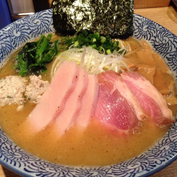 食べログ東京No.1のラーメン屋に行ってきました！！！
なるほど美味しい(^з^)-☆|うどんくんさん