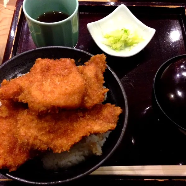 Snapdishの料理写真:タレカツ丼で人生に勝つ|うどんくんさん