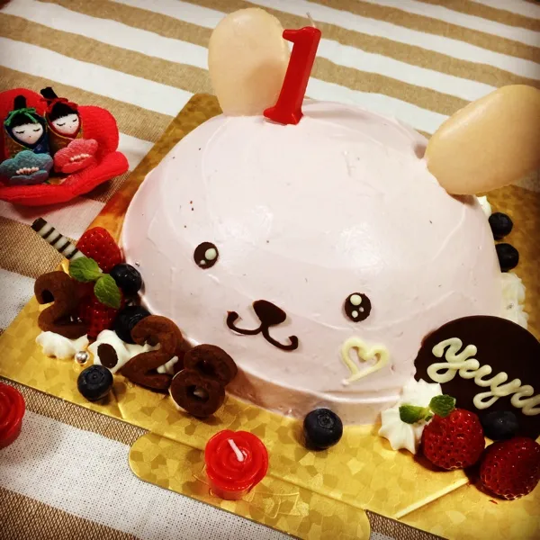 うさぴょんケーキ♡自信作です😎✨
チーズムースといちごムースのズコットケーキ♩
大好きな姪っ子ちゃんの初めてのお誕生日♡
1歳おめでとう*\(^o^)/*いつも癒しをありがとう♩|417さん