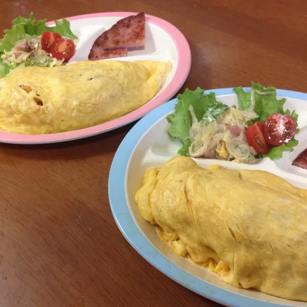 甥っ子姪っ子のために。
キッズプレート♡
オムライスと春雨サラダ〜♪|417さん