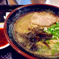 Snapdishの料理写真:Ramen King|Pear Emeryさん