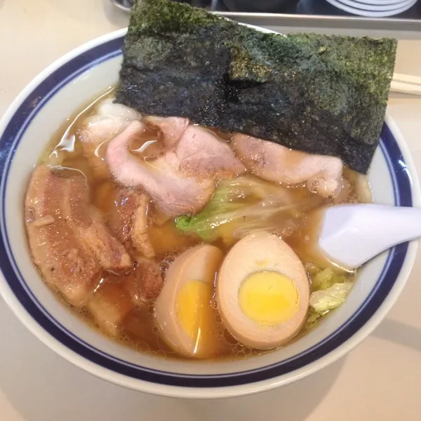 なっちゃんが大好きなラーメンーo(*^▽^*)o
芦屋な激戦区のラーメン屋さんで、評価の高いラーメン屋さん♡
醤油ベースで美味しかったよー(*ﾟ▽ﾟ*)|ayumiさん