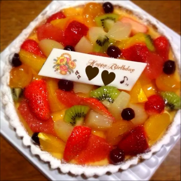 FLOのケーキ♥︎ ʕ•̫͡•ʔ🍇🍊🎂🍓🍍ʕ•̫͡•ʔ|ぷーさん