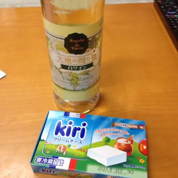 大好きなkiriが食べたかったから、ワイン購入♡
飲みやすかったし、クリームチーズがますます美味しくなった♡|ayumiさん