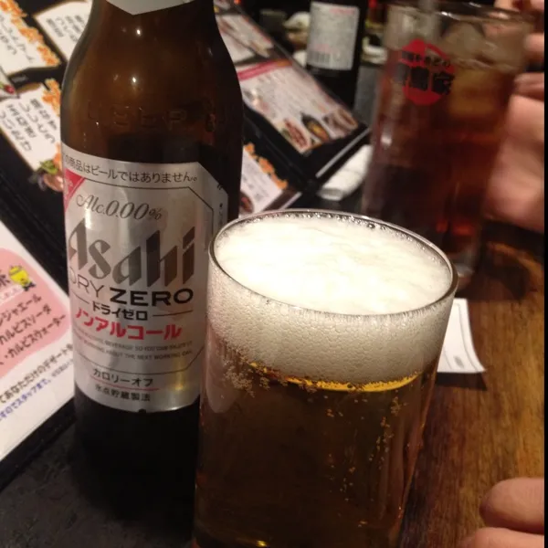 イベントが終わってからかなとみえと喜鳥家♥
久しぶりー♡
ノンアルコールのビールで乾杯(*ﾟ▽ﾟ*)|ayumiさん