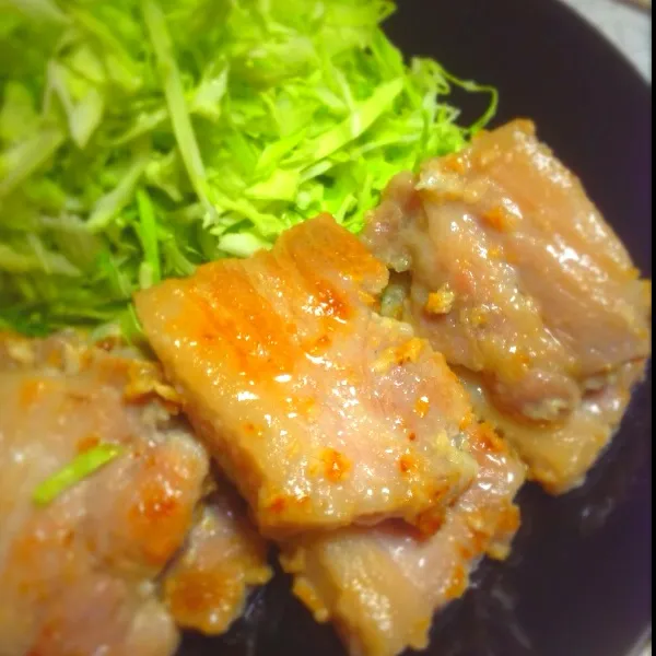 Snapdishの料理写真:豚バラ塩麹焼き☆
漬け込んだブロックを厚めに切って焦がさないように焼くだけ|＊にちか＊さん