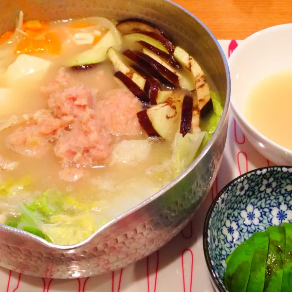 地鶏だし塩鍋 鶏だんご入|みつほさん