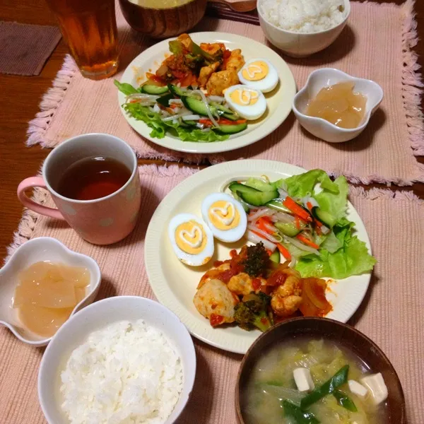 Snapdishの料理写真:チキンのトマト煮☆
お夕飯☆|さみぃさん