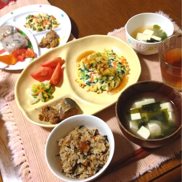 ひじきご飯☆
今日は娘っ子と2人でお夕飯|さみぃさん