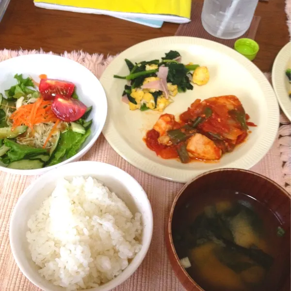 チキンのトマト煮＆ほうれん草と卵ソテー|さみぃさん