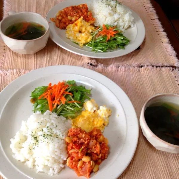 ☆お豆と鶏ひきのトマト煮
☆オムレツ
☆水菜サラダ
☆ほうれん草にんじんのスープ|さみぃさん