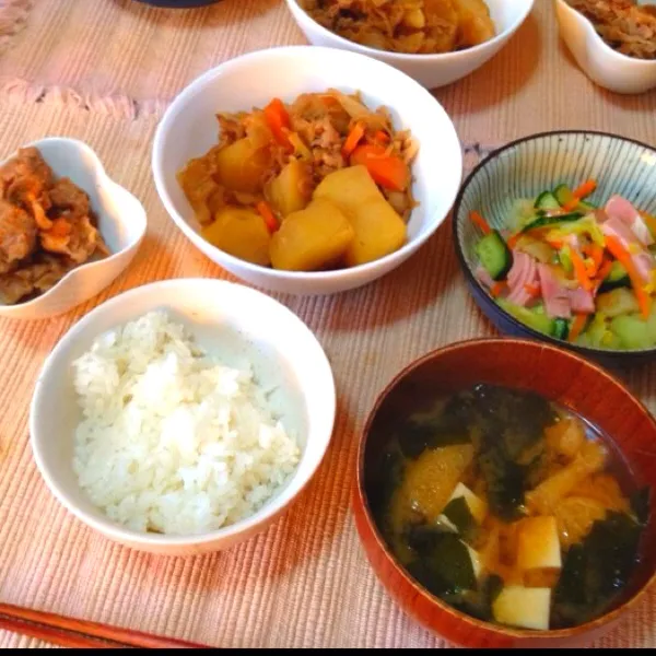 ☆肉じゃが
☆豚しょうが焼き
☆白菜サラダ
☆豆腐ワカメ油あげみそ汁|さみぃさん