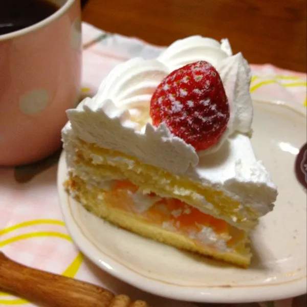 ホールケーキもらいました(pq´v`*)ｧ-㌧♪|さみぃさん