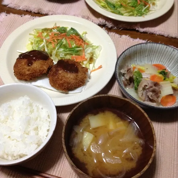 ☆チキンカツ
☆サラダ
☆白菜と豚のあんかけ
☆じゃが玉ねぎみそ汁|さみぃさん