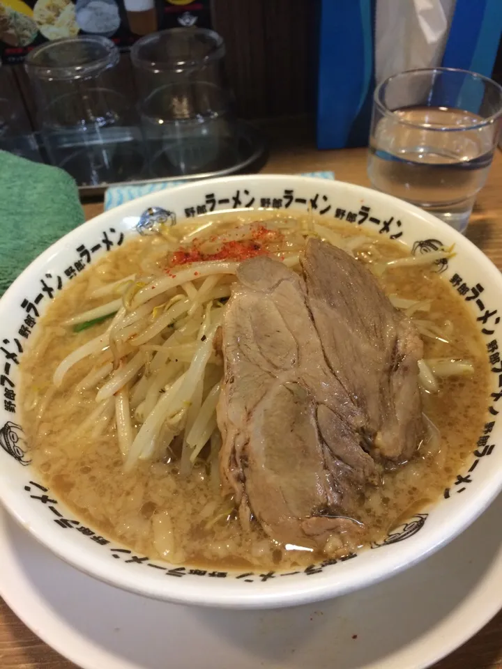 Snapdishの料理写真:野郎ラーメン 濃い目、硬めで|Hajime Sakaiさん